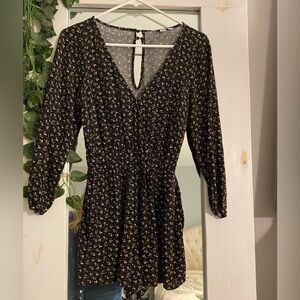 American Eagle long sleeve shorts romper jumpsuit black floral